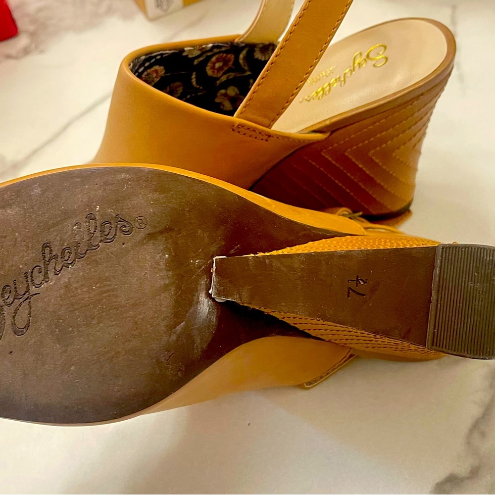 Wedges - Picture 4 of 5